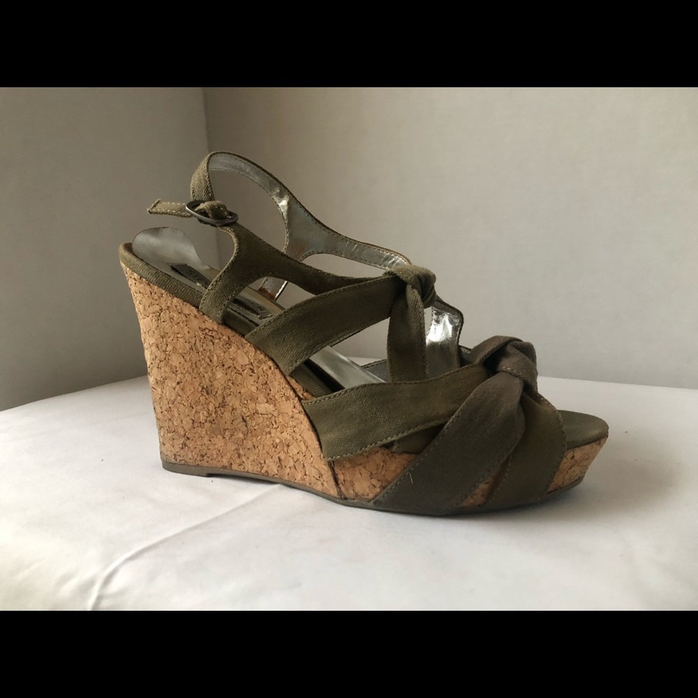 Wedges - Picture 2 of 4